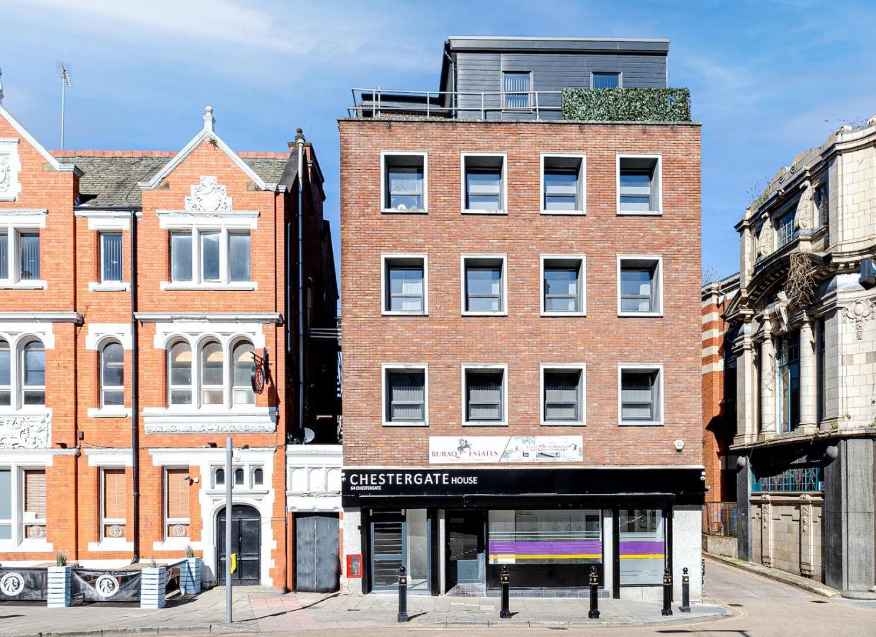Top Floor Apartment With Private Balcony In Stockport Centre By Hass Haus Bagian luar foto